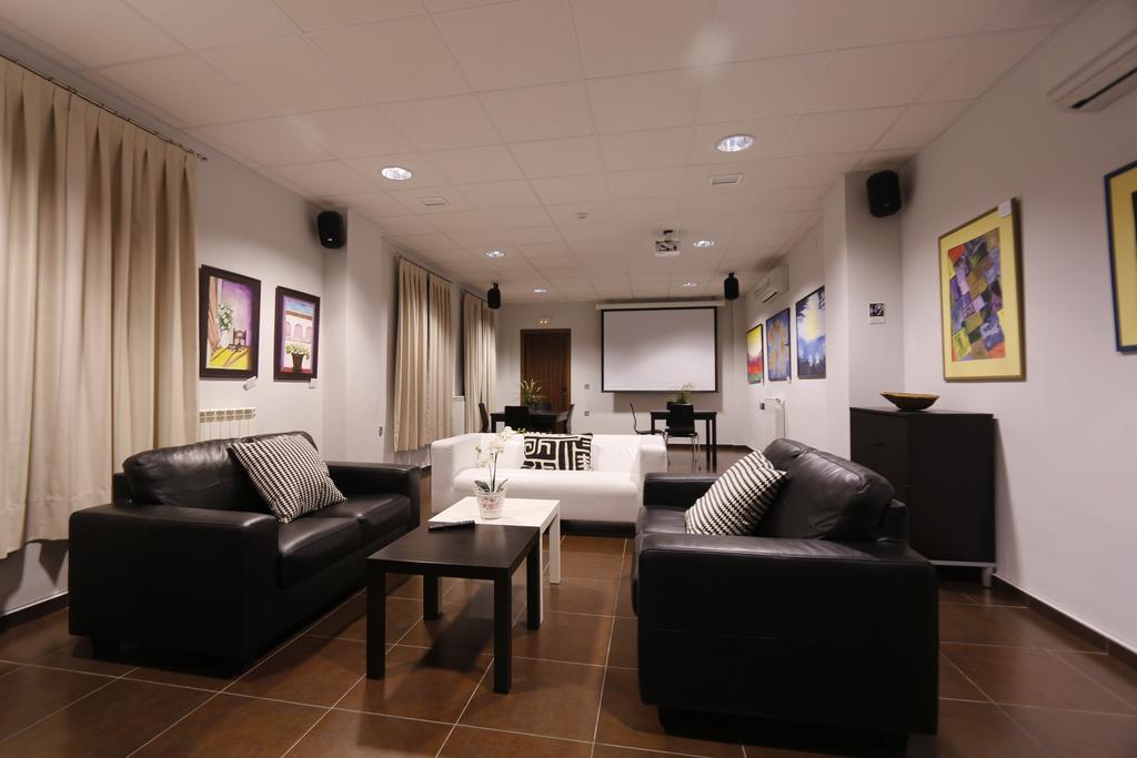 Hotel Rural Arroyo La Plata By Bossh Hotels 赫雷斯德洛斯卡瓦列罗斯 外观 照片