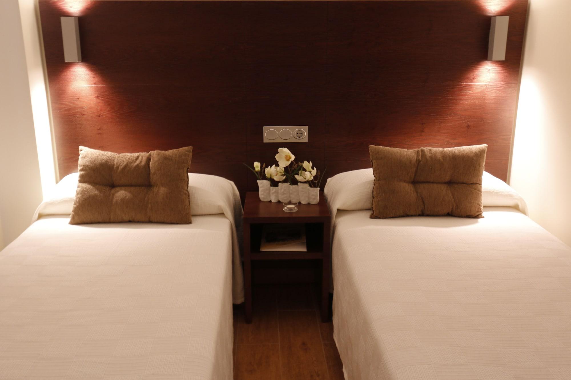 Hotel Rural Arroyo La Plata By Bossh Hotels 赫雷斯德洛斯卡瓦列罗斯 外观 照片