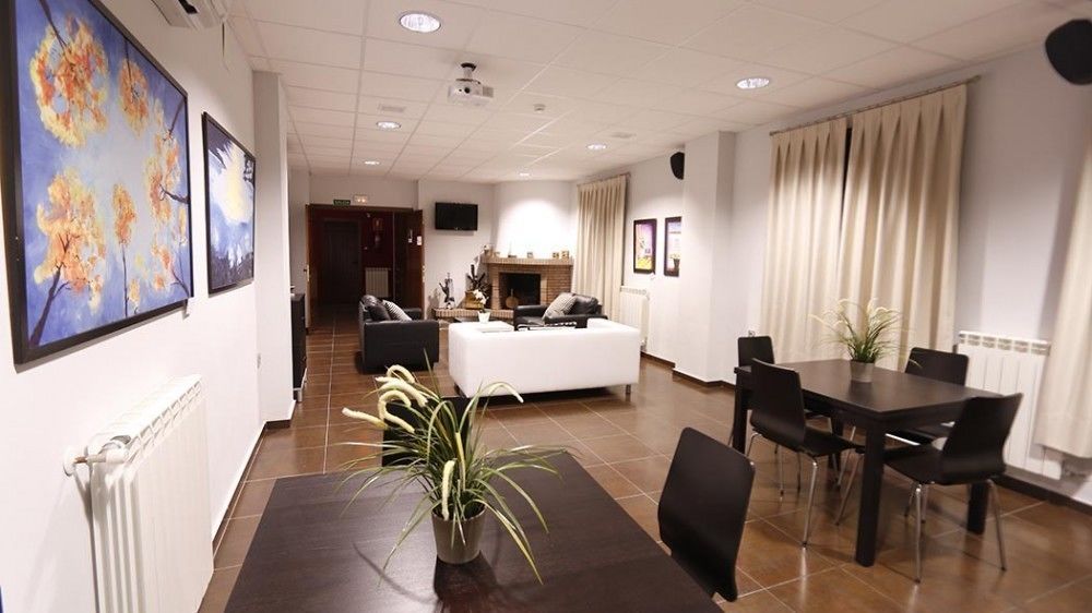 Hotel Rural Arroyo La Plata By Bossh Hotels 赫雷斯德洛斯卡瓦列罗斯 外观 照片