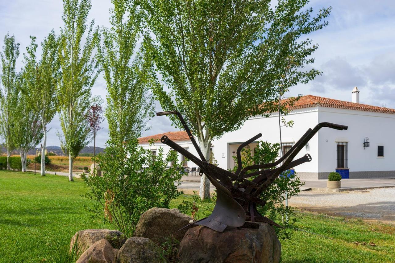 Hotel Rural Arroyo La Plata By Bossh Hotels 赫雷斯德洛斯卡瓦列罗斯 外观 照片